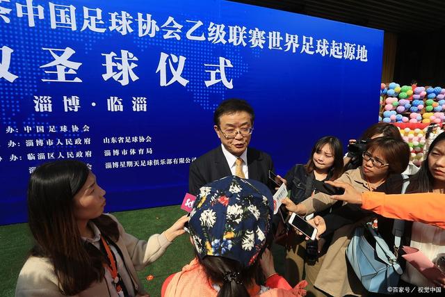 孙俪为妈妈庆生，母女俩高调亮相引关注